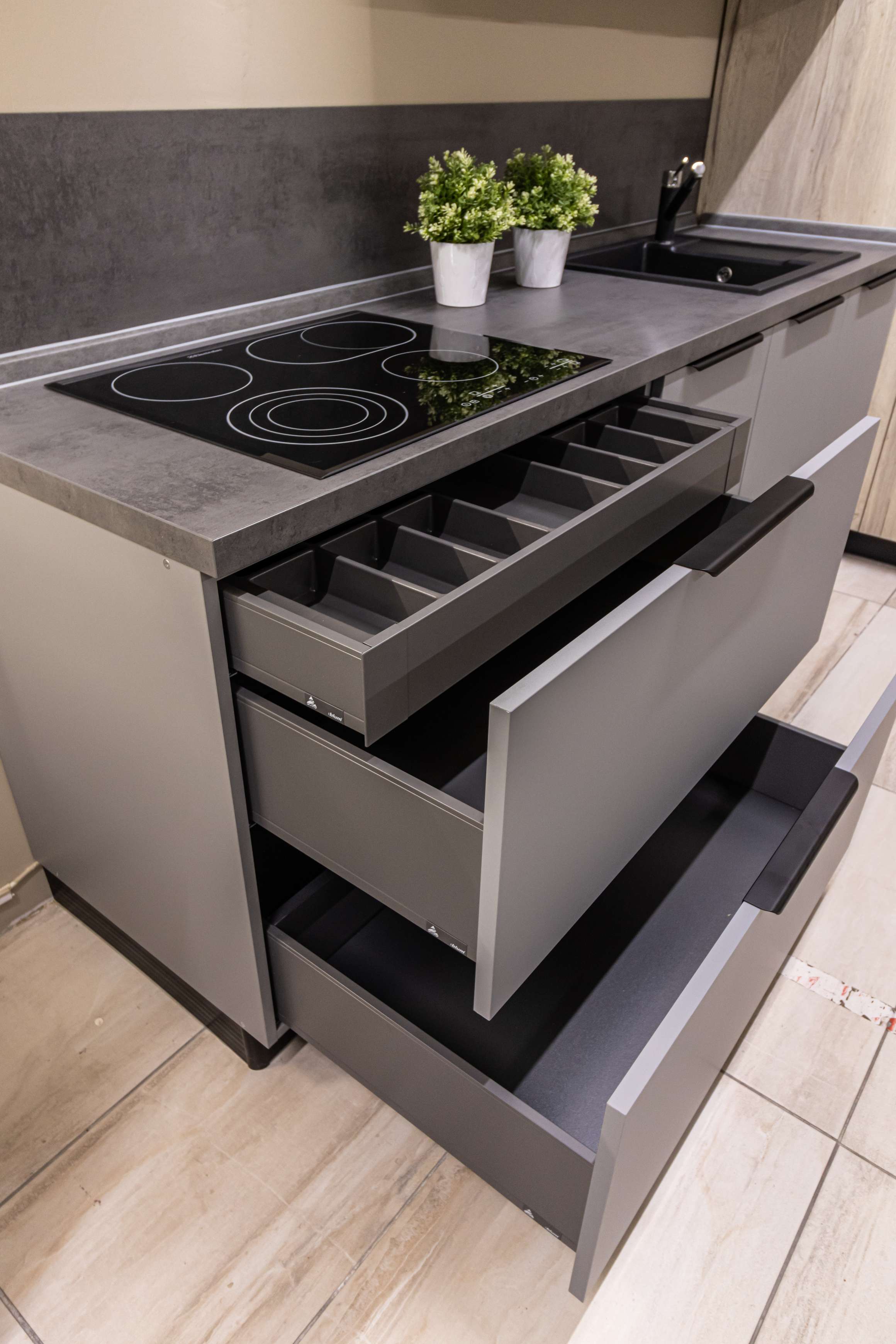 Кухня с островом Акрил Серый 